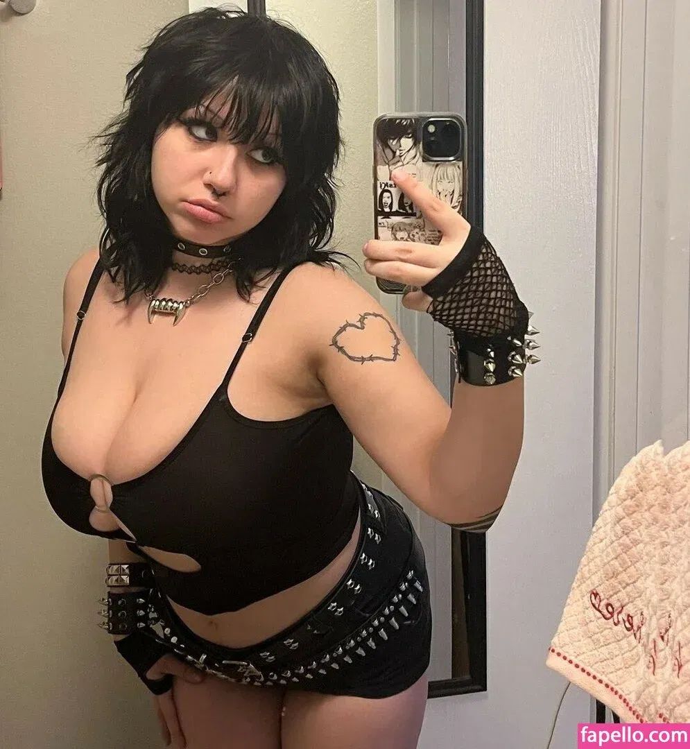 v0l4til3 Onlyfans Photo Gallery 