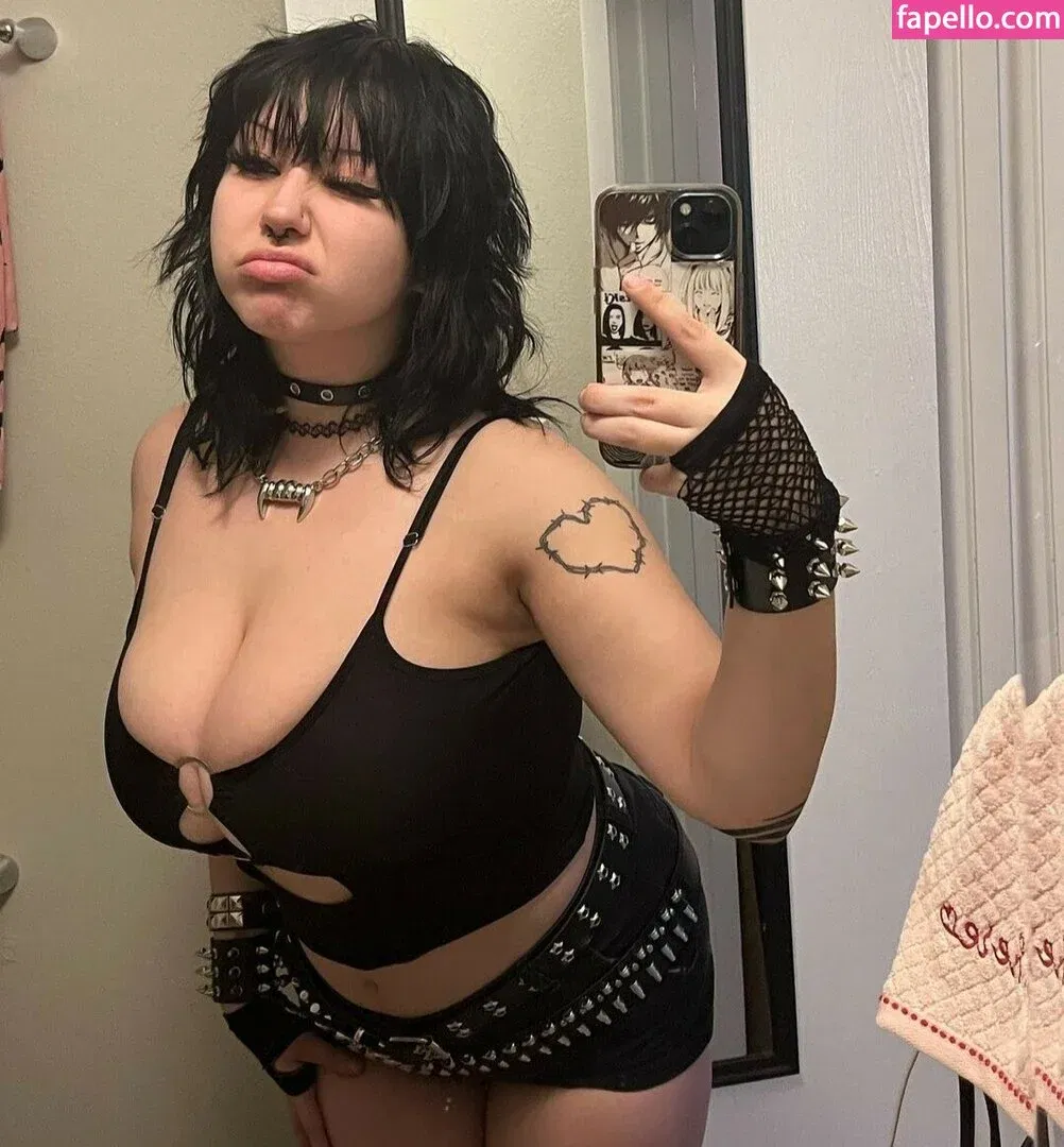 v0l4til3 Onlyfans Photo Gallery 