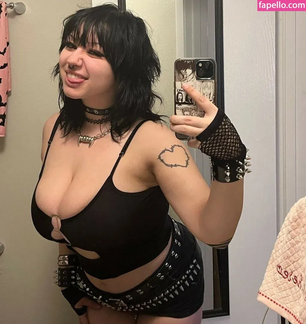 v0l4til3 Onlyfans Photo Gallery 