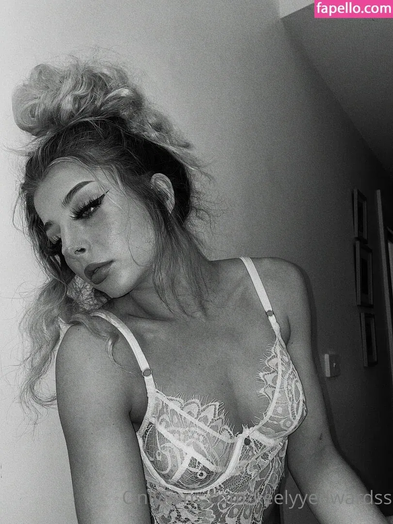 keelyyedwardss Onlyfans Photo Gallery 