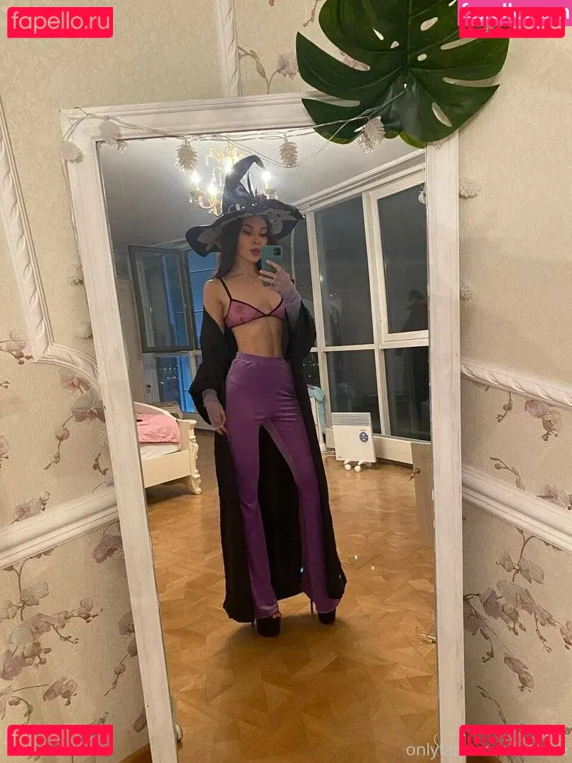 evavee Onlyfans Photo Gallery 