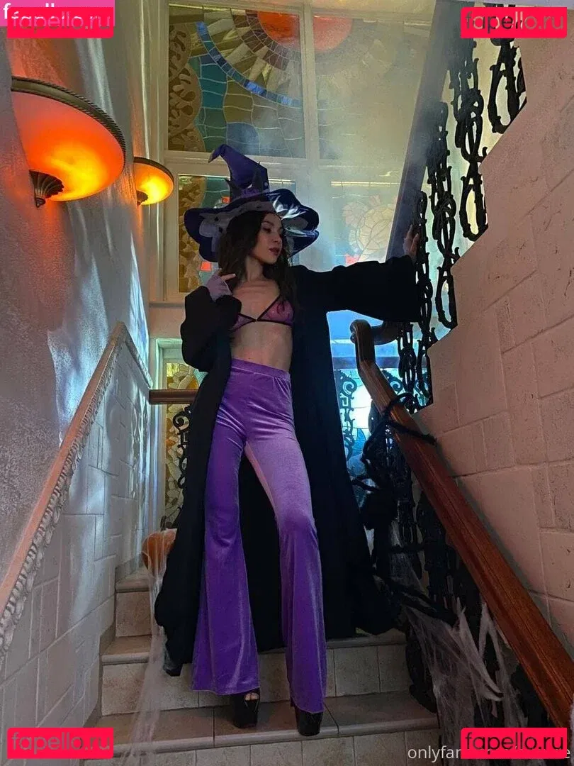 evavee Onlyfans Photo Gallery 