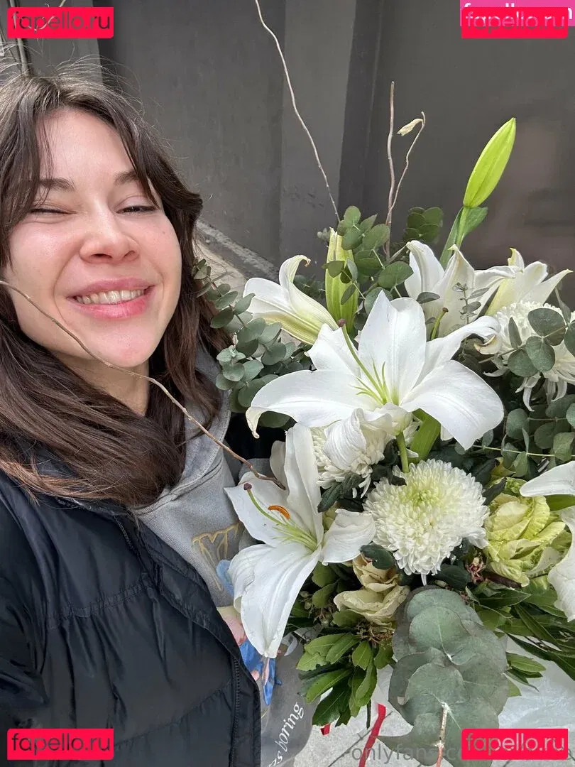 evavee Onlyfans Photo Gallery 