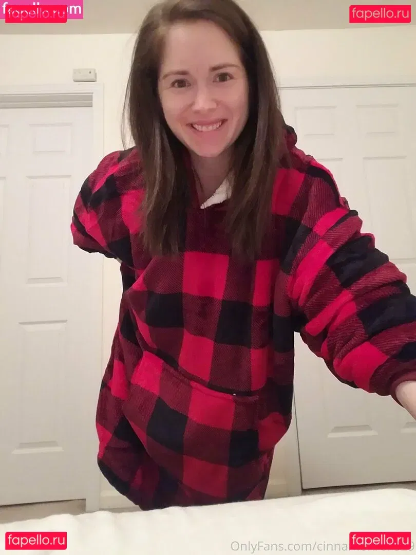 cinnamonroll329 Onlyfans Photo Gallery 