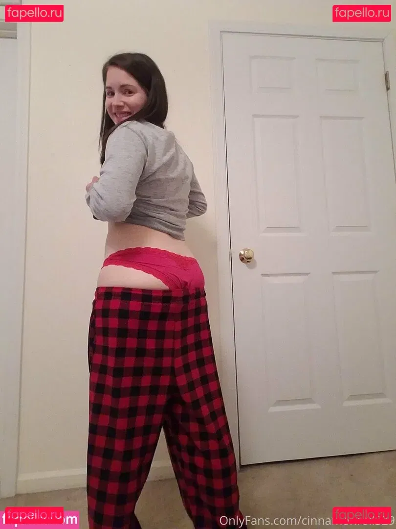 cinnamonroll329 Onlyfans Photo Gallery 