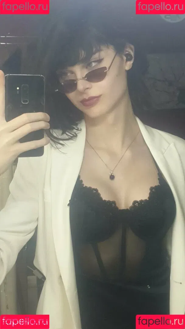 Niki Zmf Onlyfans Photo Gallery 