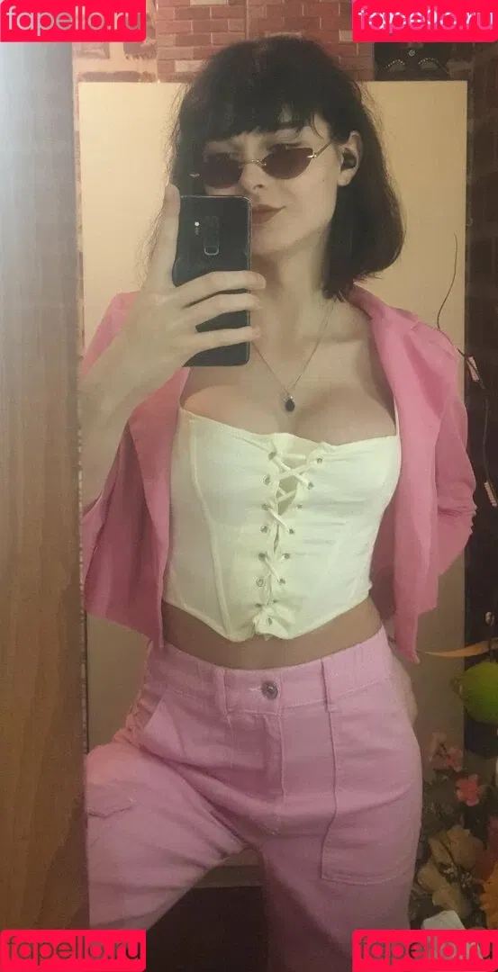 Niki Zmf Onlyfans Photo Gallery 