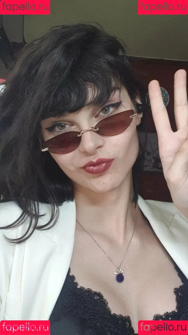Niki Zmf Onlyfans Photo Gallery 