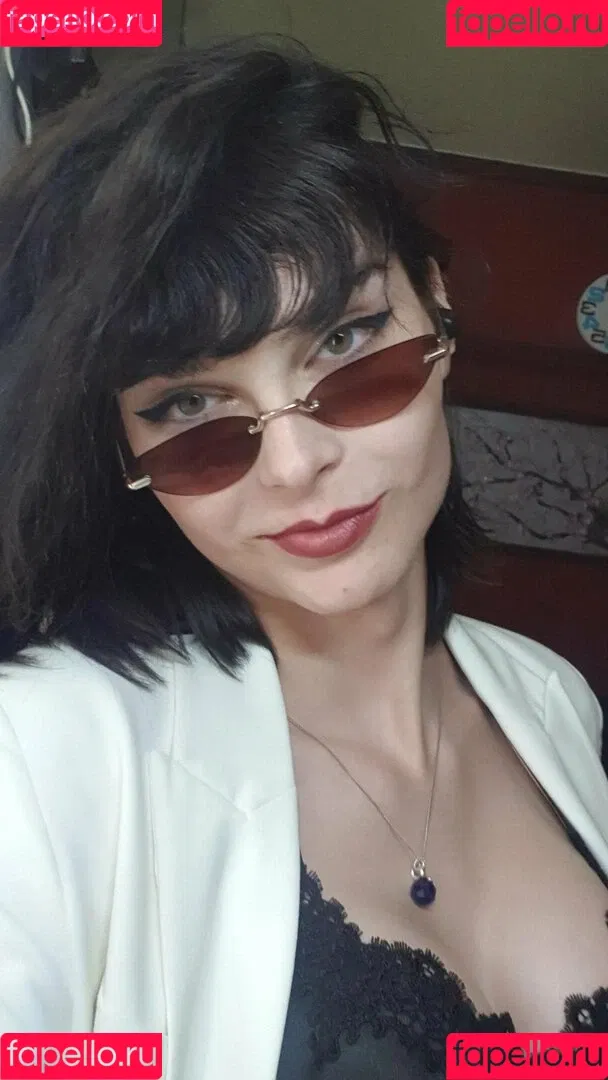 Niki Zmf Onlyfans Photo Gallery 