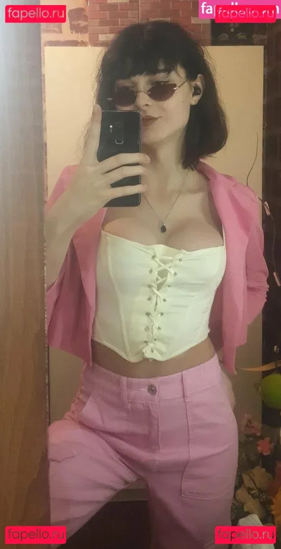 Niki Zmf Onlyfans Photo Gallery 