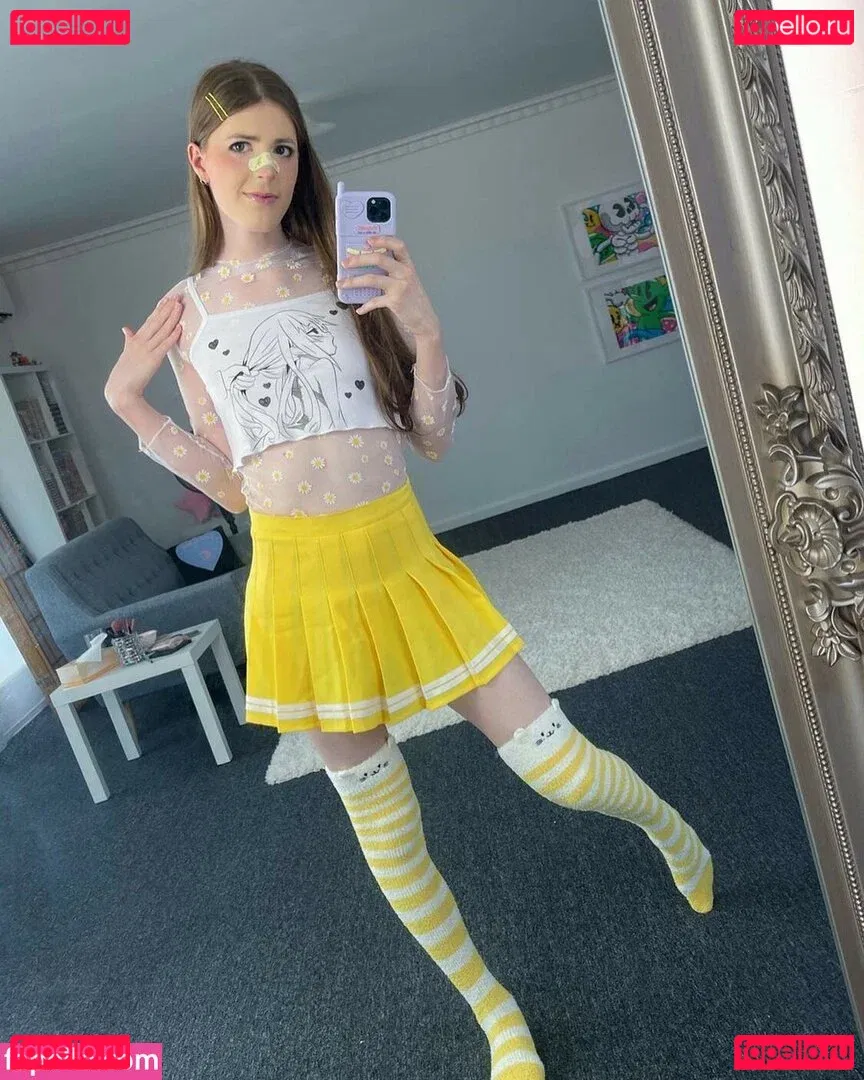 lilybear2004 Onlyfans Photo Gallery 