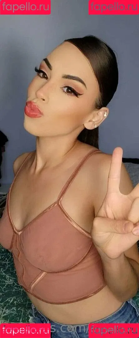 ariellabloom Onlyfans Photo Gallery 