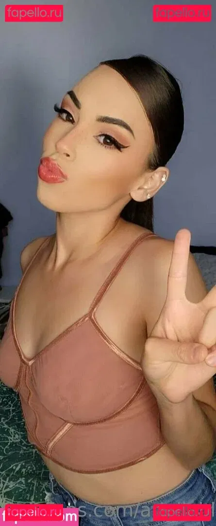 ariellabloom Onlyfans Photo Gallery 