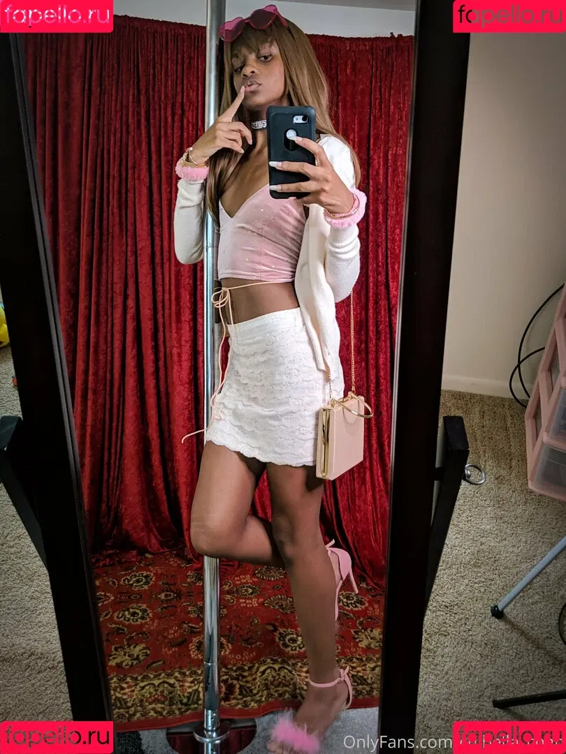 Chibella Chan Onlyfans Photo Gallery 