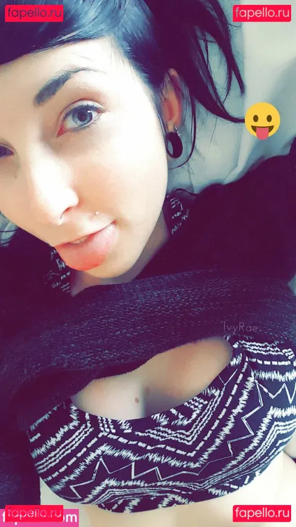 IvyLaura Onlyfans Photo Gallery 