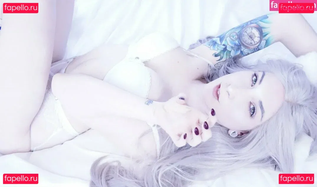 IvyLaura Onlyfans Photo Gallery 