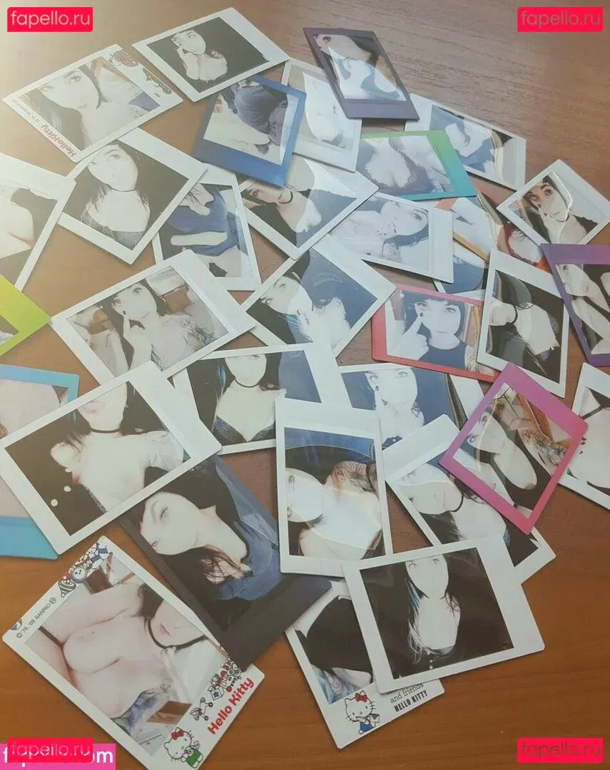 IvyLaura Onlyfans Photo Gallery 