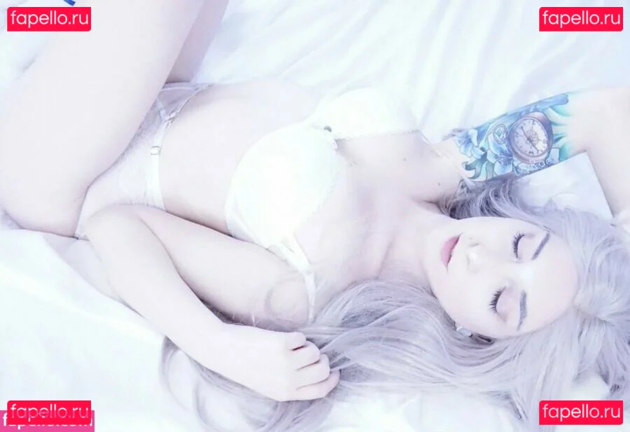 IvyLaura Onlyfans Photo Gallery 