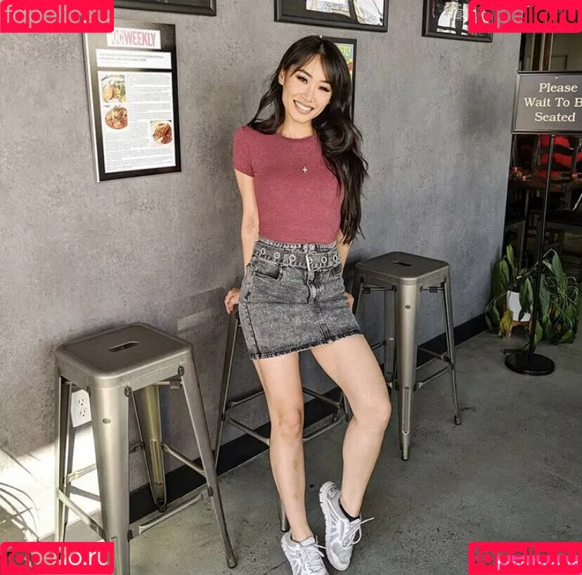 Elizabeth Tran Onlyfans Photo Gallery 