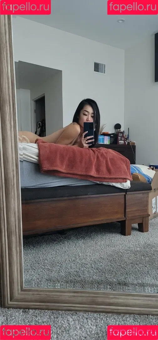 Elizabeth Tran Onlyfans Photo Gallery 