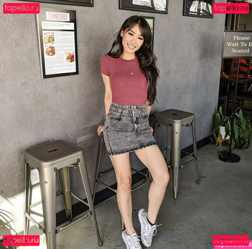 Elizabeth Tran Onlyfans Photo Gallery 