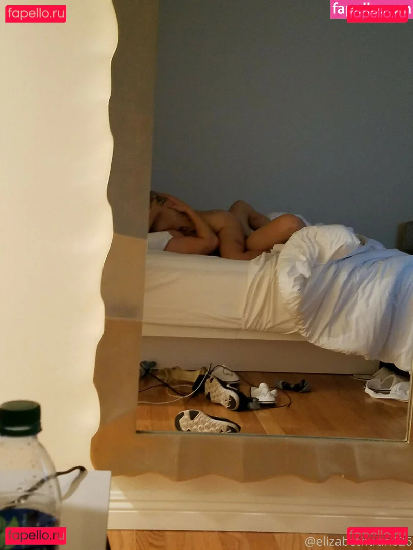 Elizabeth Tran Onlyfans Photo Gallery 