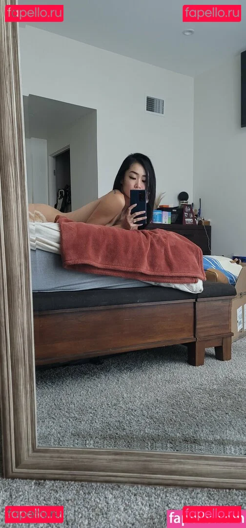 Elizabeth Tran Onlyfans Photo Gallery 