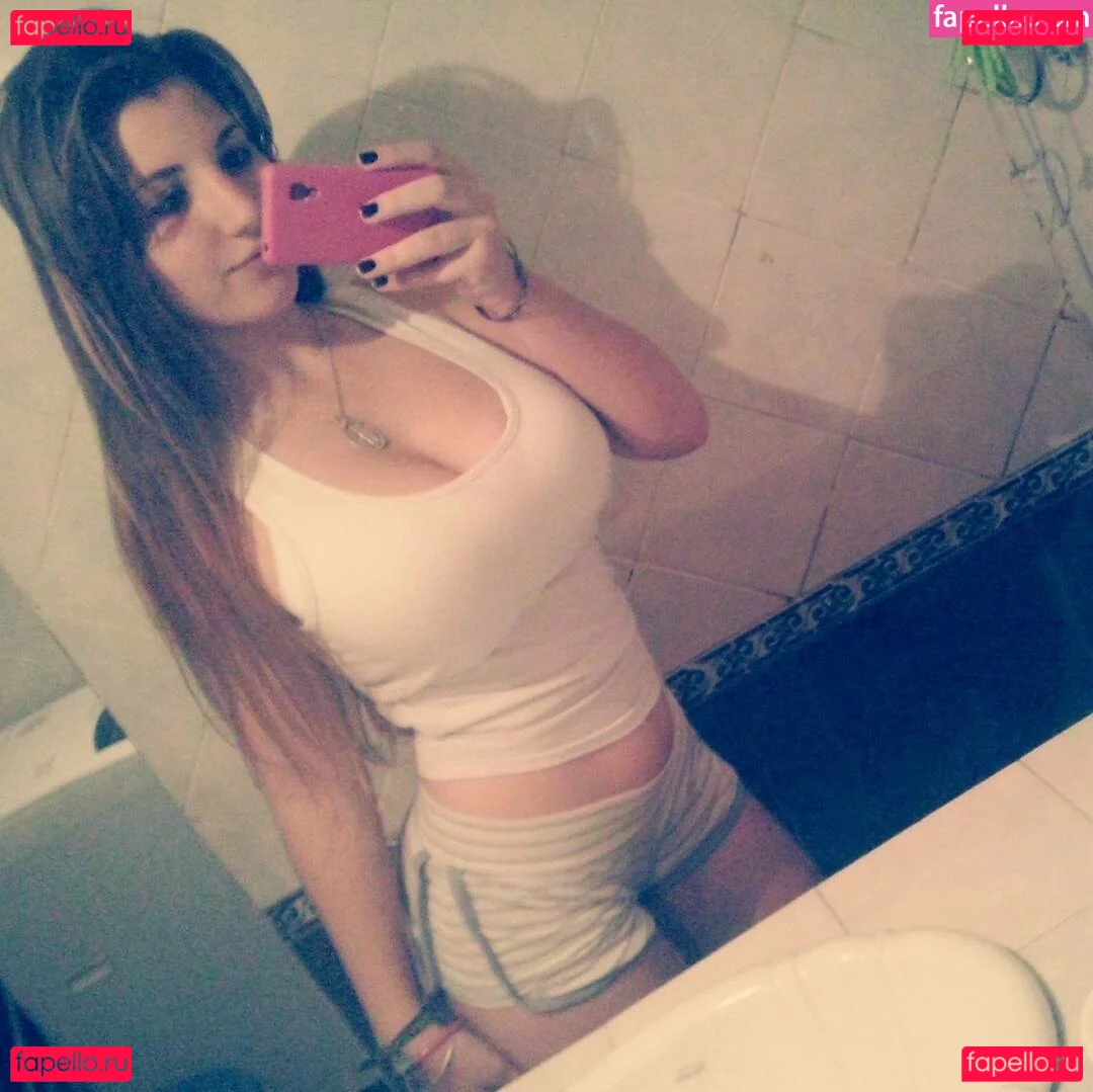 Mile Asquini Onlyfans Photo Gallery 