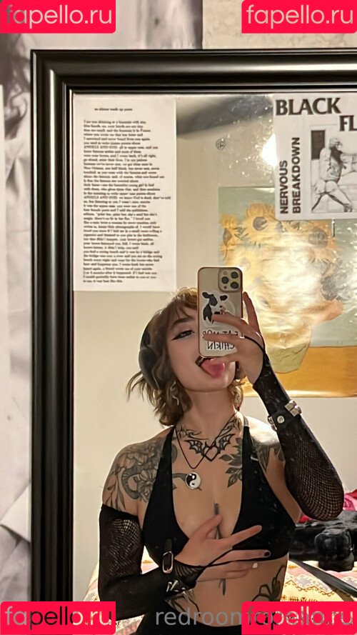 Roseredroom Onlyfans Photo Gallery 