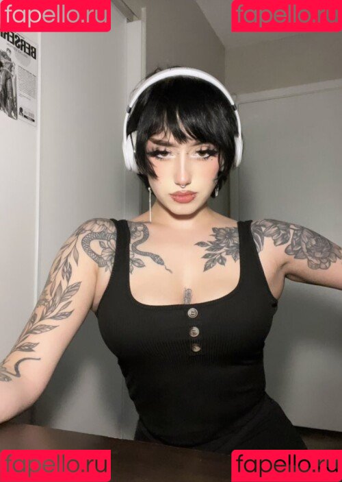 Roseredroom Onlyfans Photo Gallery 