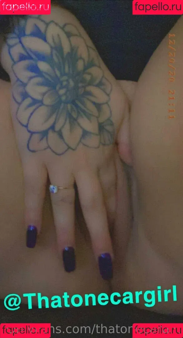 thatonecargirl Onlyfans Photo Gallery 