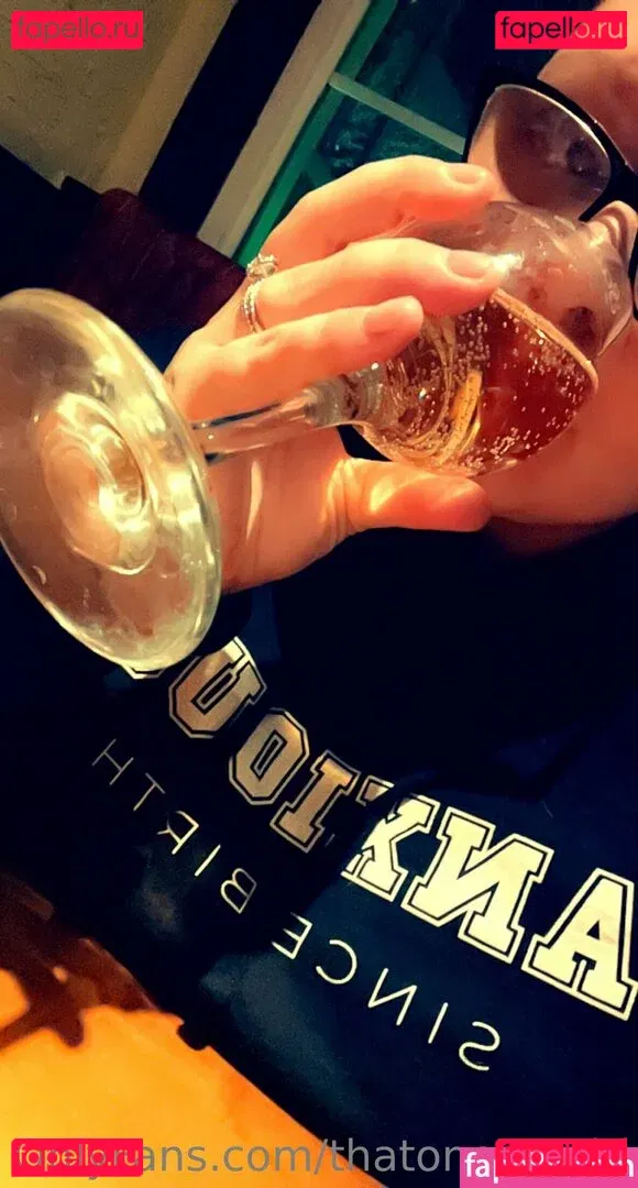 thatonecargirl Onlyfans Photo Gallery 