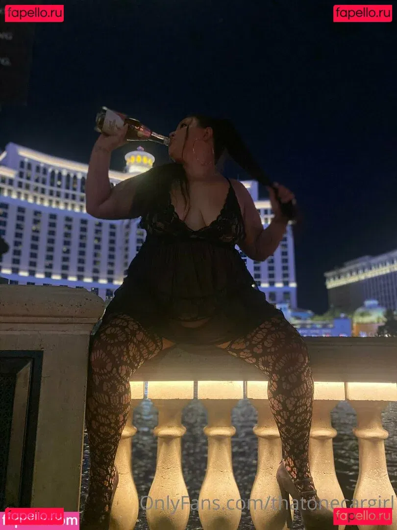 thatonecargirl Onlyfans Photo Gallery 