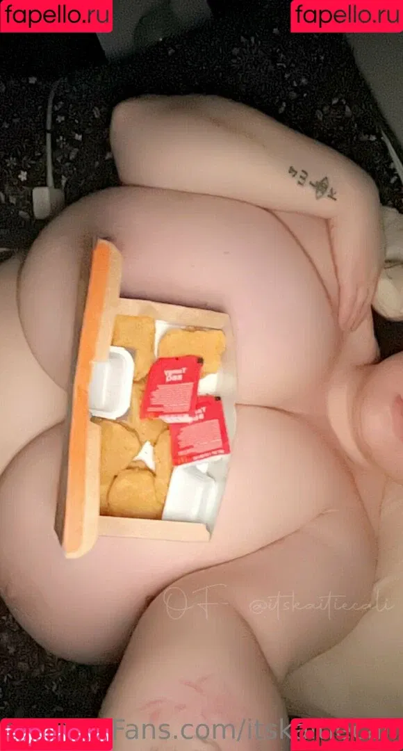 Itskaitiecali Onlyfans Photo Gallery 