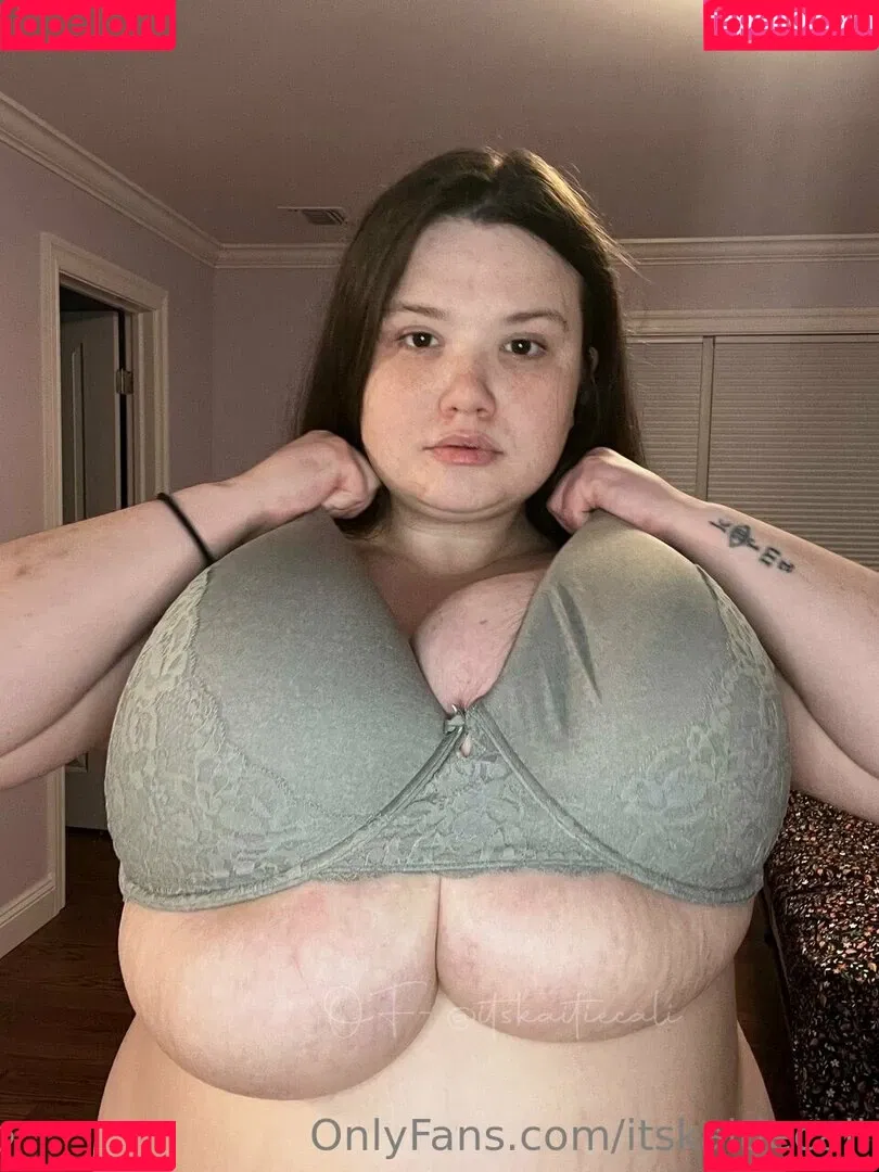 Itskaitiecali Onlyfans Photo Gallery 