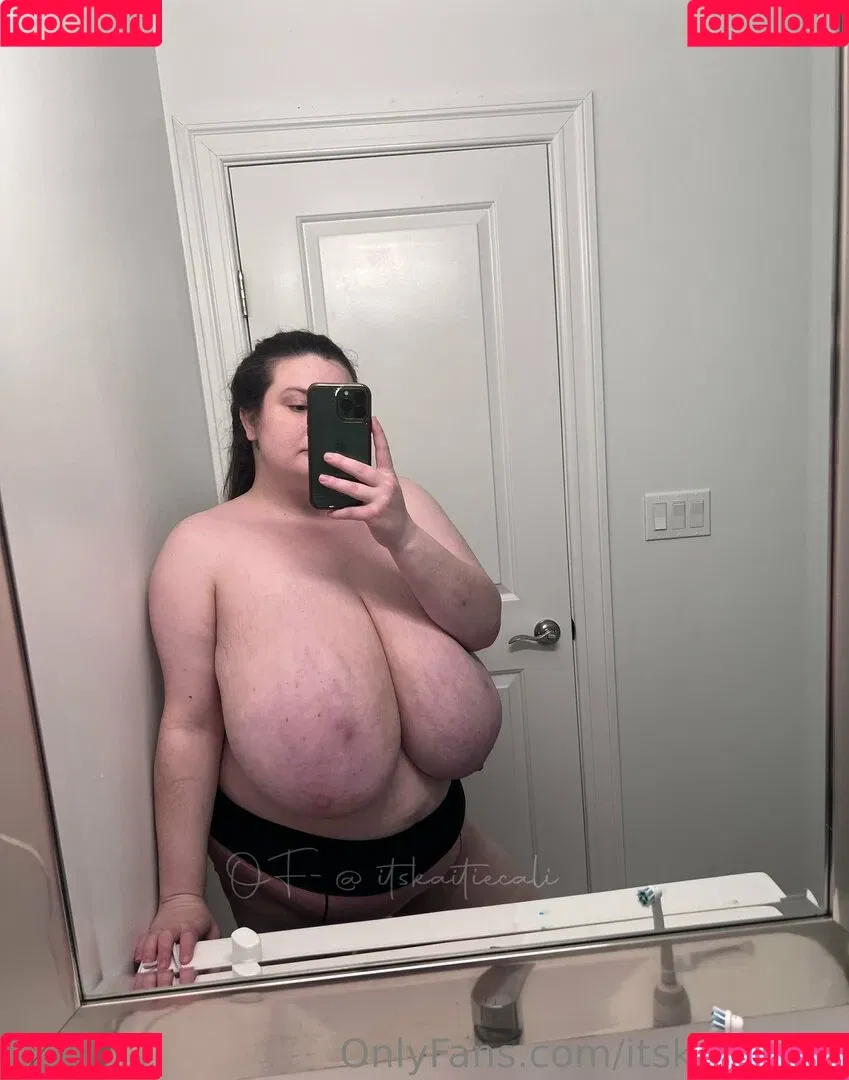 Itskaitiecali Onlyfans Photo Gallery 