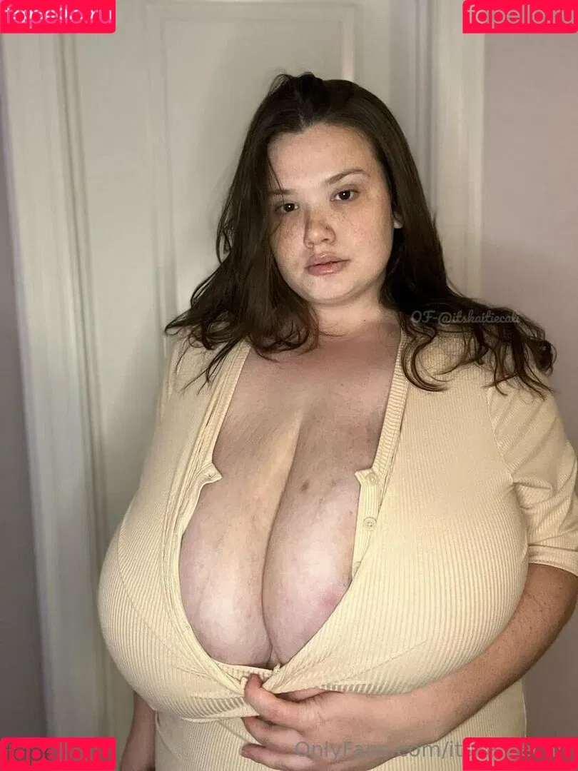 Itskaitiecali Onlyfans Photo Gallery 