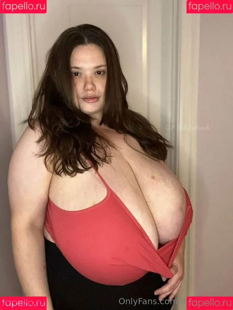 Itskaitiecali Onlyfans Photo Gallery 