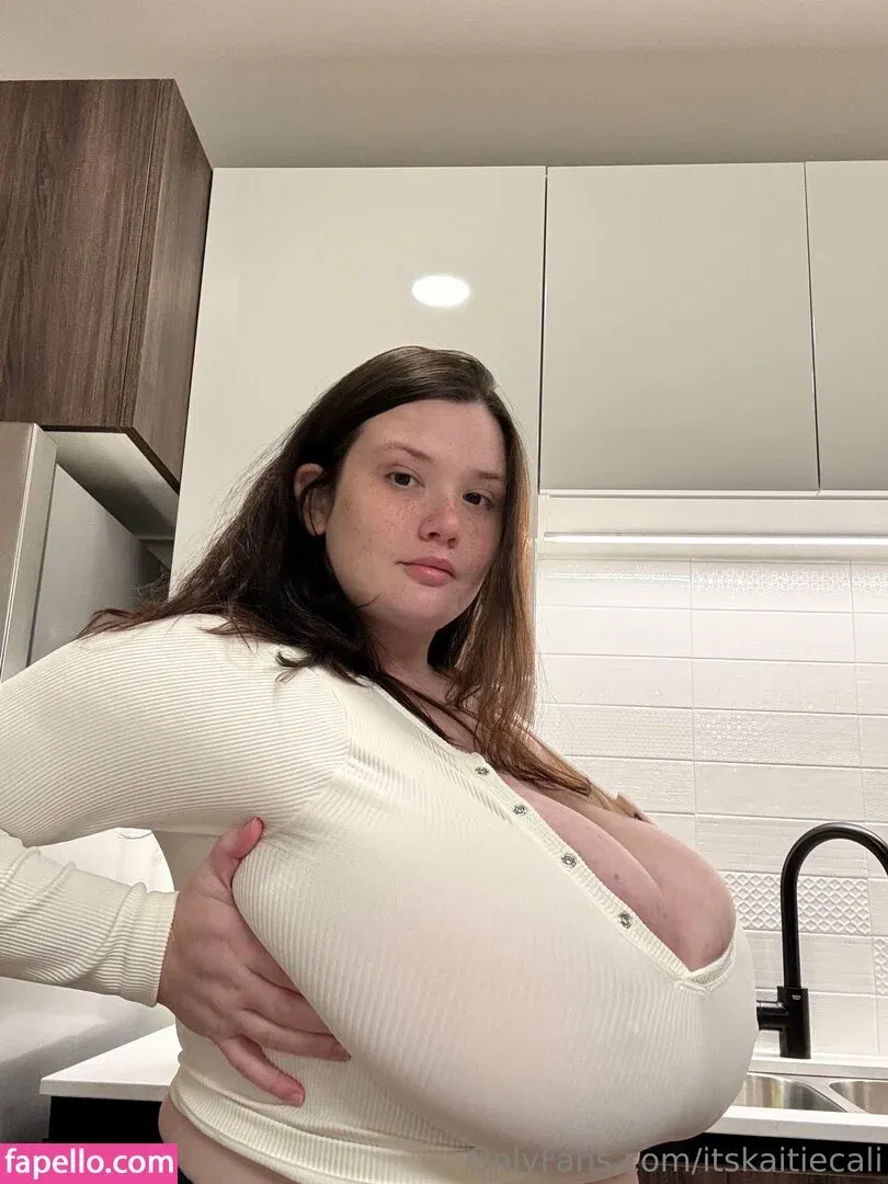 Itskaitiecali Onlyfans Photo Gallery 