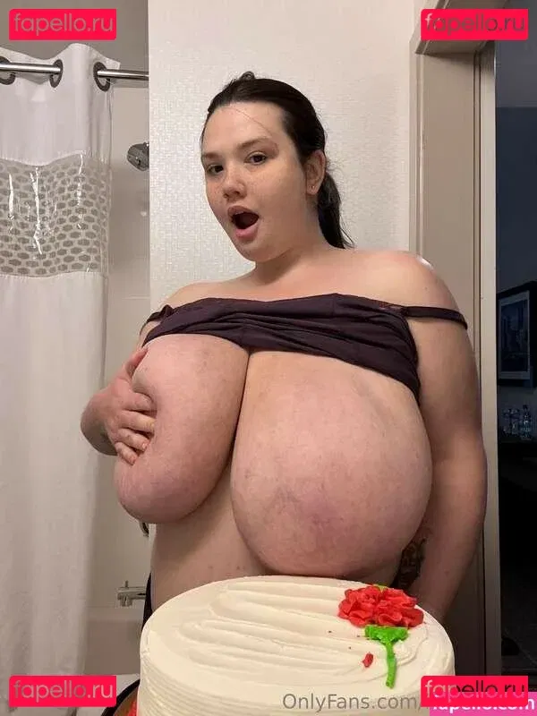 Itskaitiecali Onlyfans Photo Gallery 