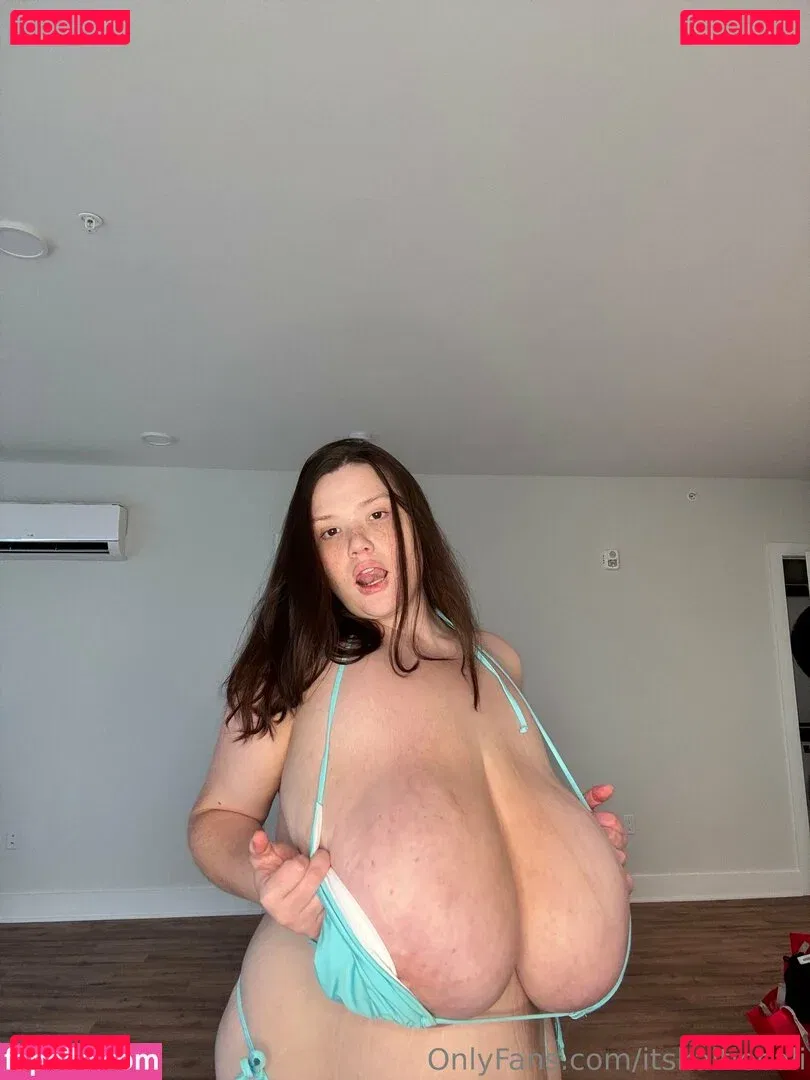 Itskaitiecali Onlyfans Photo Gallery 