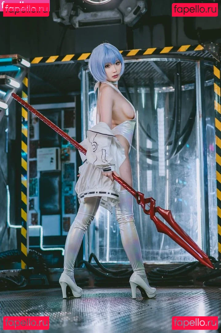 Kiyo Cosplay Onlyfans Photo Gallery 