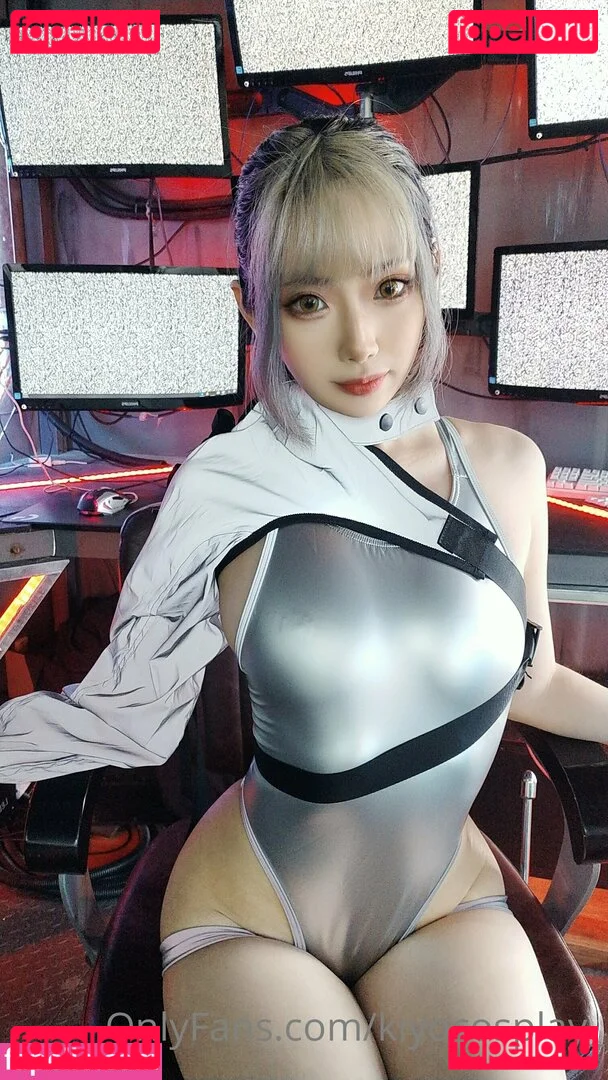 Kiyo Cosplay Onlyfans Photo Gallery 