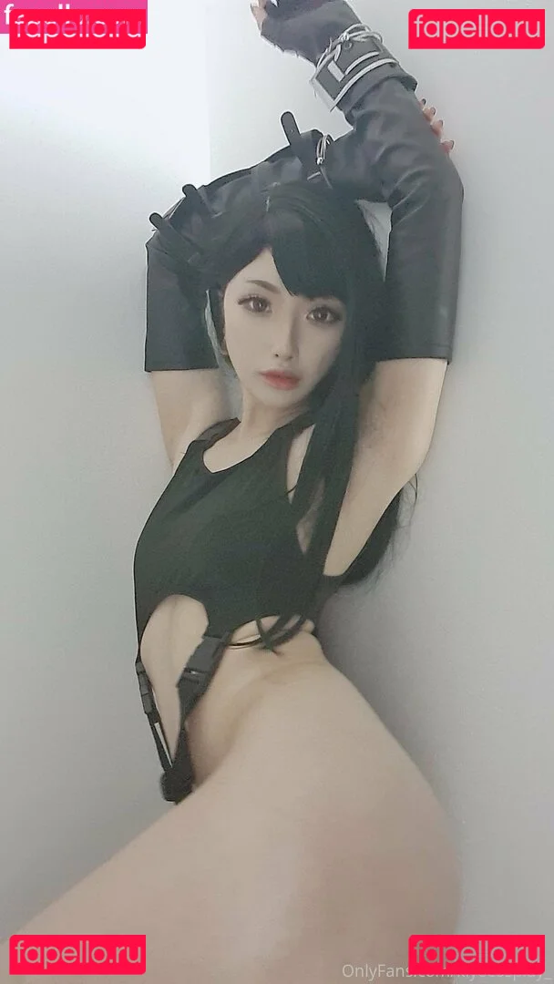 Kiyo Cosplay Onlyfans Photo Gallery 