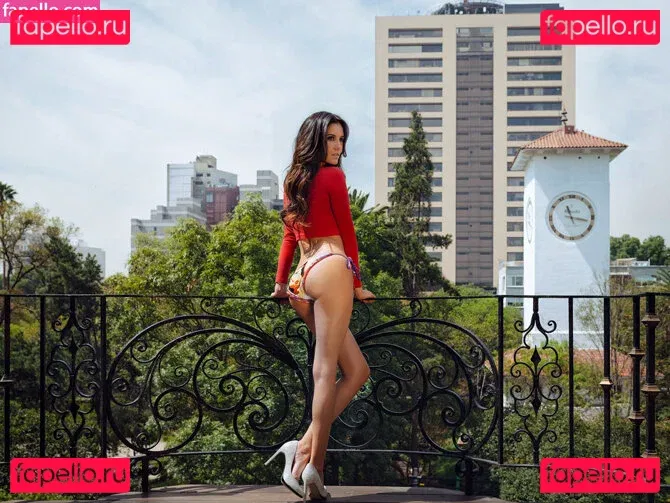 Barbara Islas Onlyfans Photo Gallery 