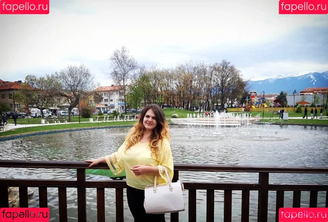Eliza Stefanova Onlyfans Photo Gallery 