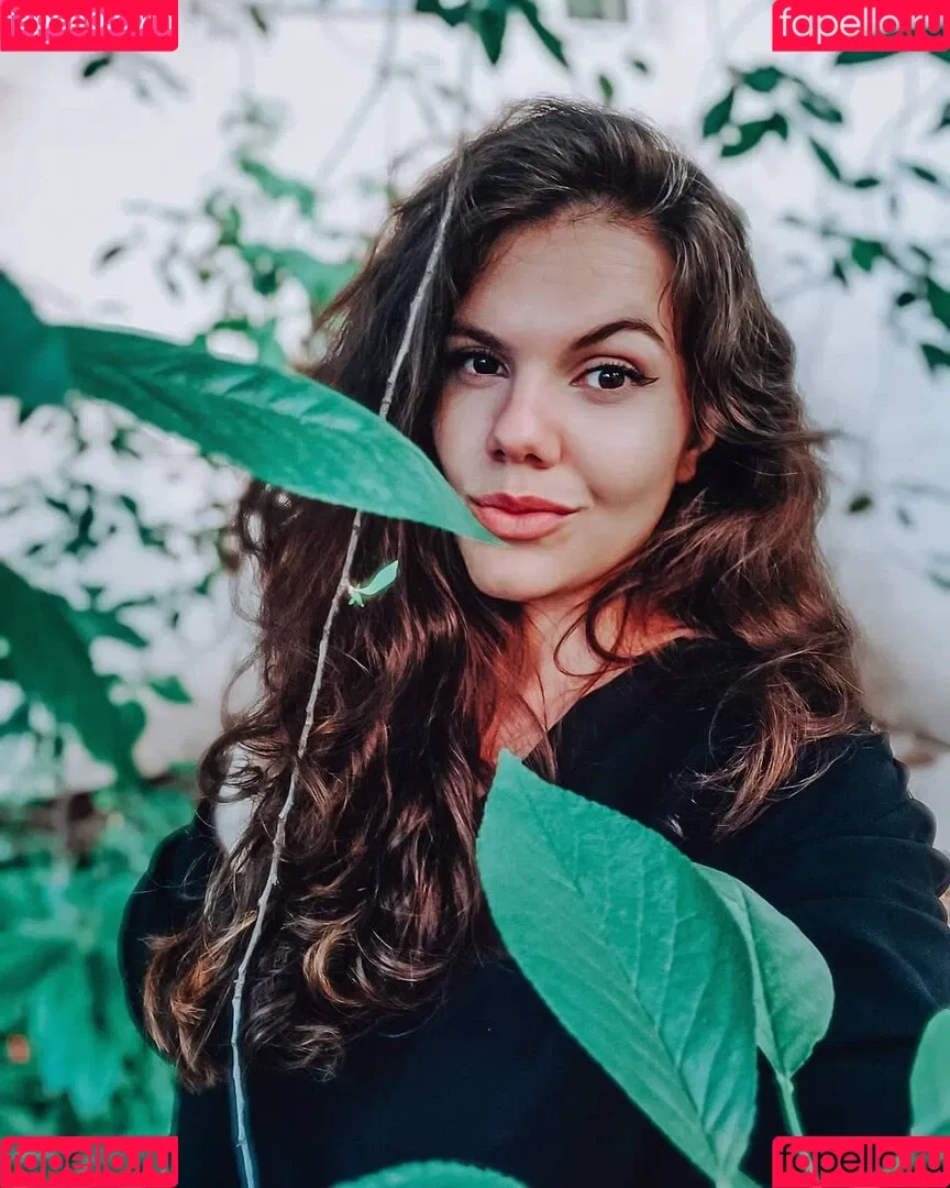 Eliza Stefanova Onlyfans Photo Gallery 