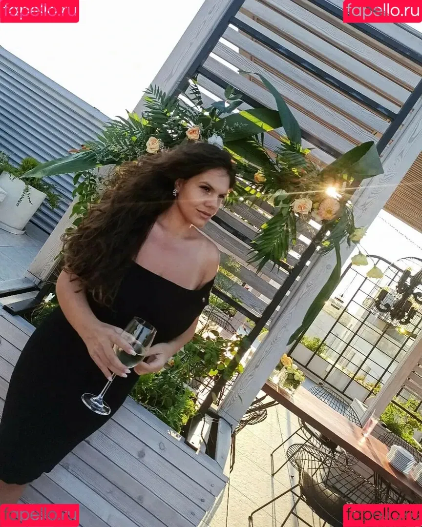 Eliza Stefanova Onlyfans Photo Gallery 
