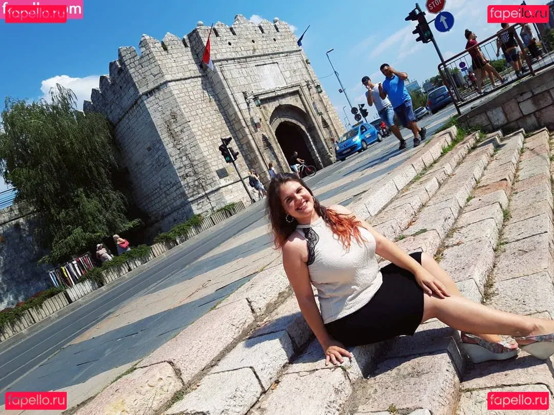 Eliza Stefanova Onlyfans Photo Gallery 