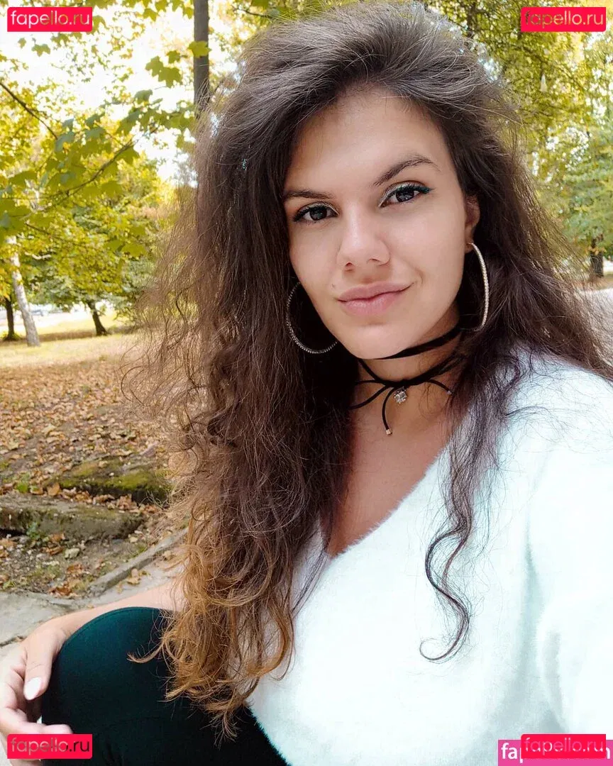 Eliza Stefanova Onlyfans Photo Gallery 